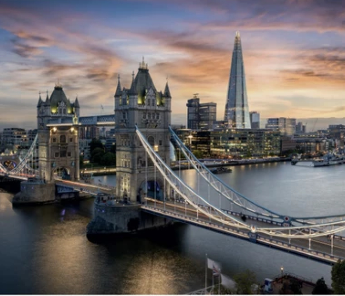 Puzzle - Dino - Zmierzch nad Tower Bridge Świecąca układanka